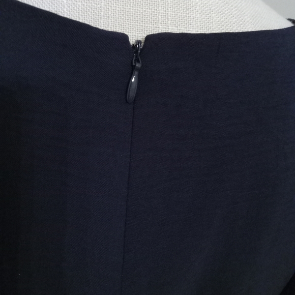 DKNY NAVY DRESS SIZE 4 - Picture 4 of 7